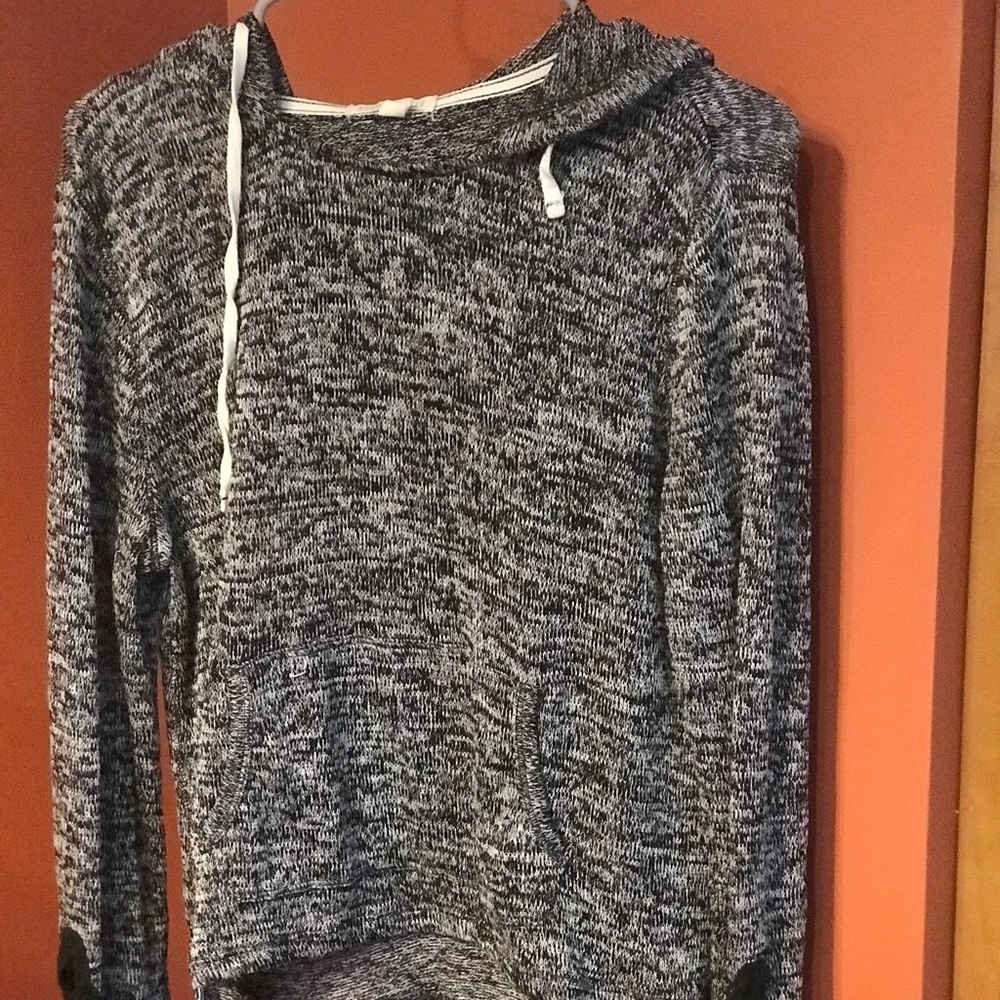 Aeropostale Heathered Black Sweater